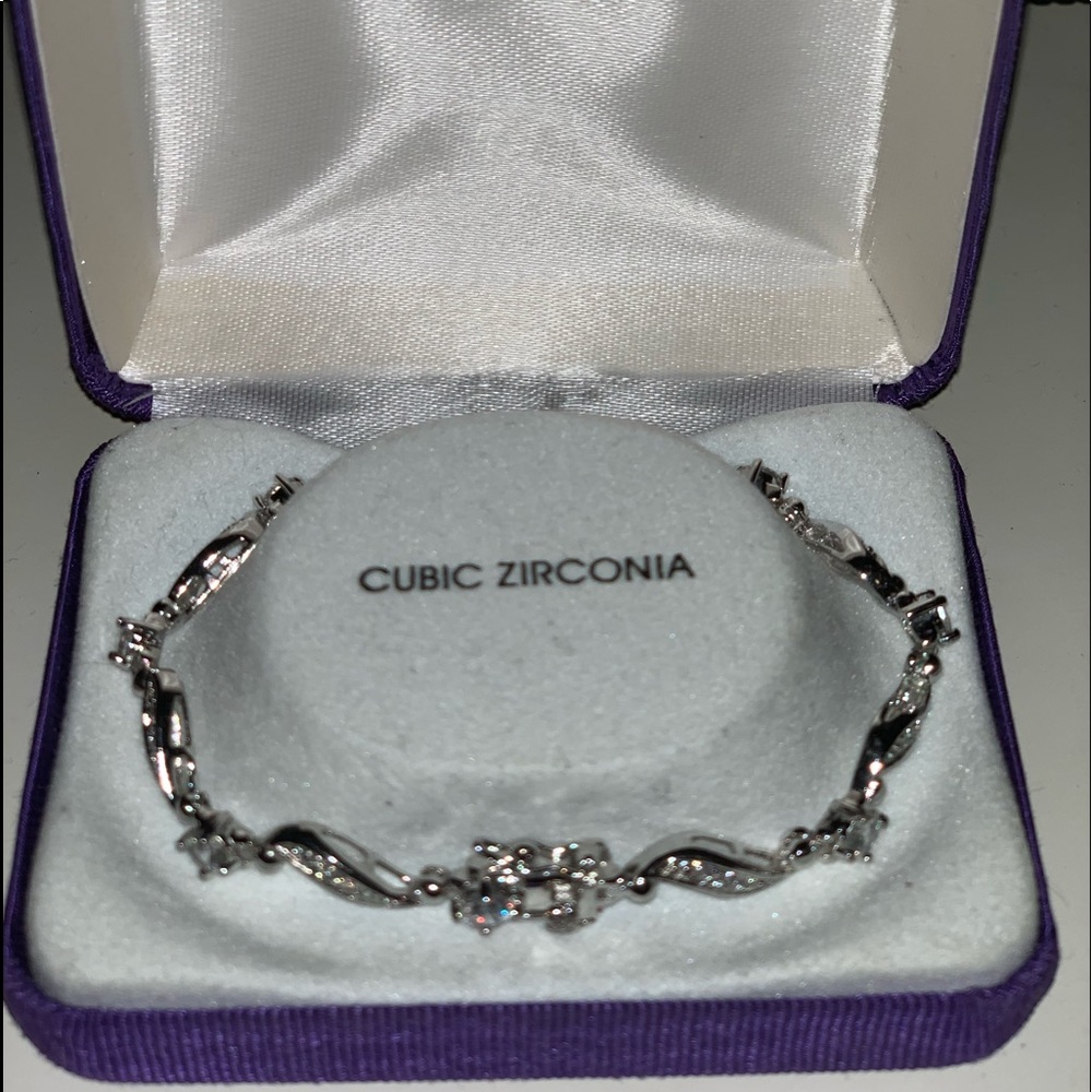 Ⓓ Ⓘ Ⓐ Ⓜ︎ Ⓞ Ⓝ Ⓓ   Ⓑ Ⓡ Ⓐ Ⓒ Ⓔ Ⓛ Ⓔ Ⓣ - Picture 2 of 4